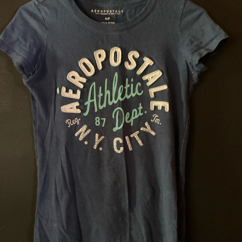 Aeropostale T-shirt size small
